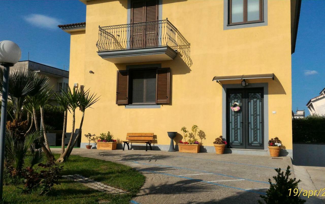 B&B Villa Rosa SantʼAntonio Abate Extérieur photo